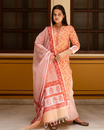 Peachy Floral Jaal Straight Kurta