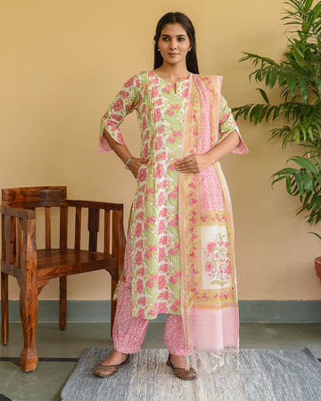 Madhu malti straight kurta