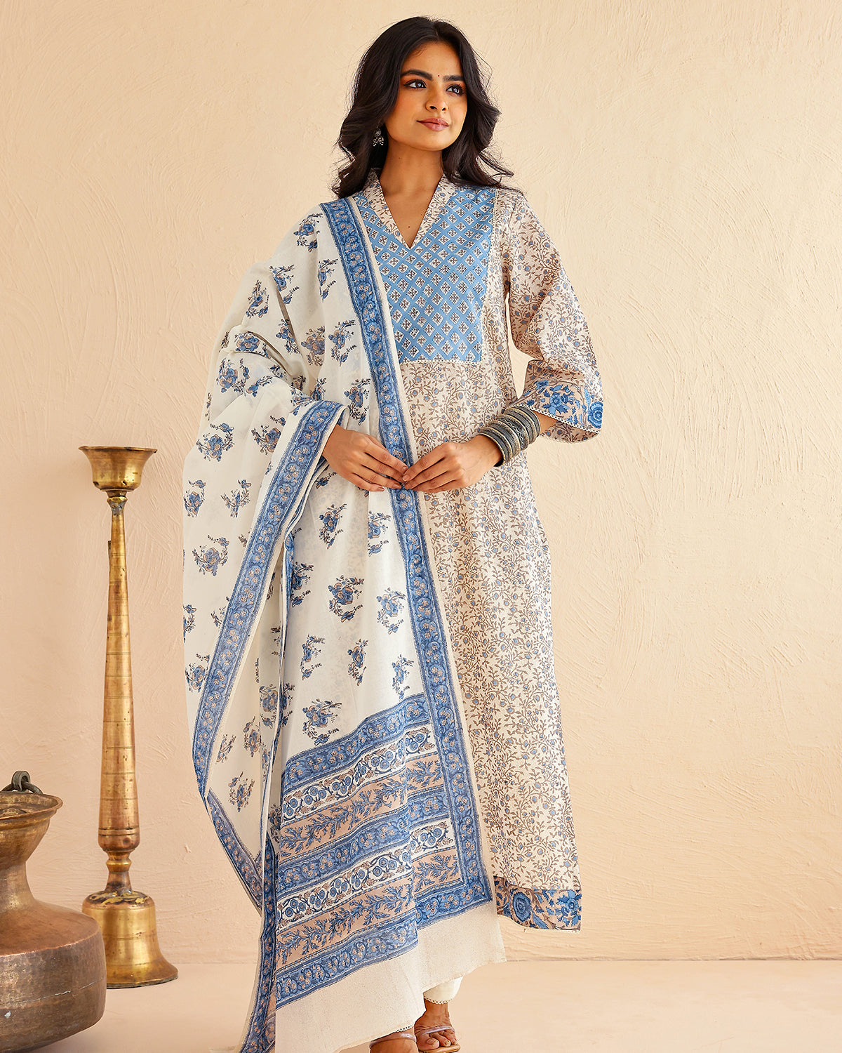 Buta Print Dupatta