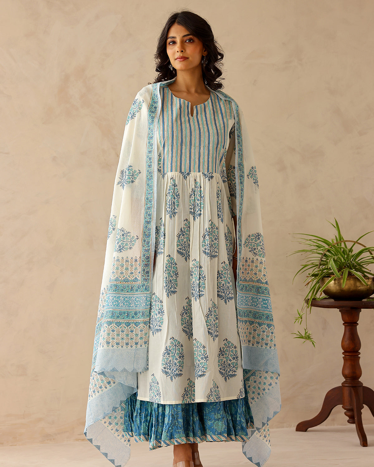 Sanganeri buta print straight kurta