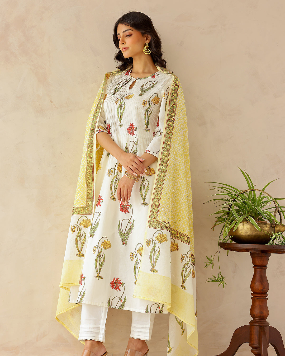 Daffodil dupatta