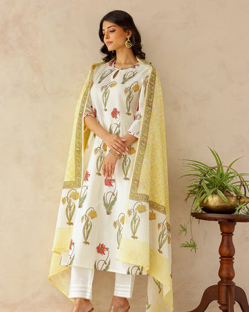 Daffodil dupatta