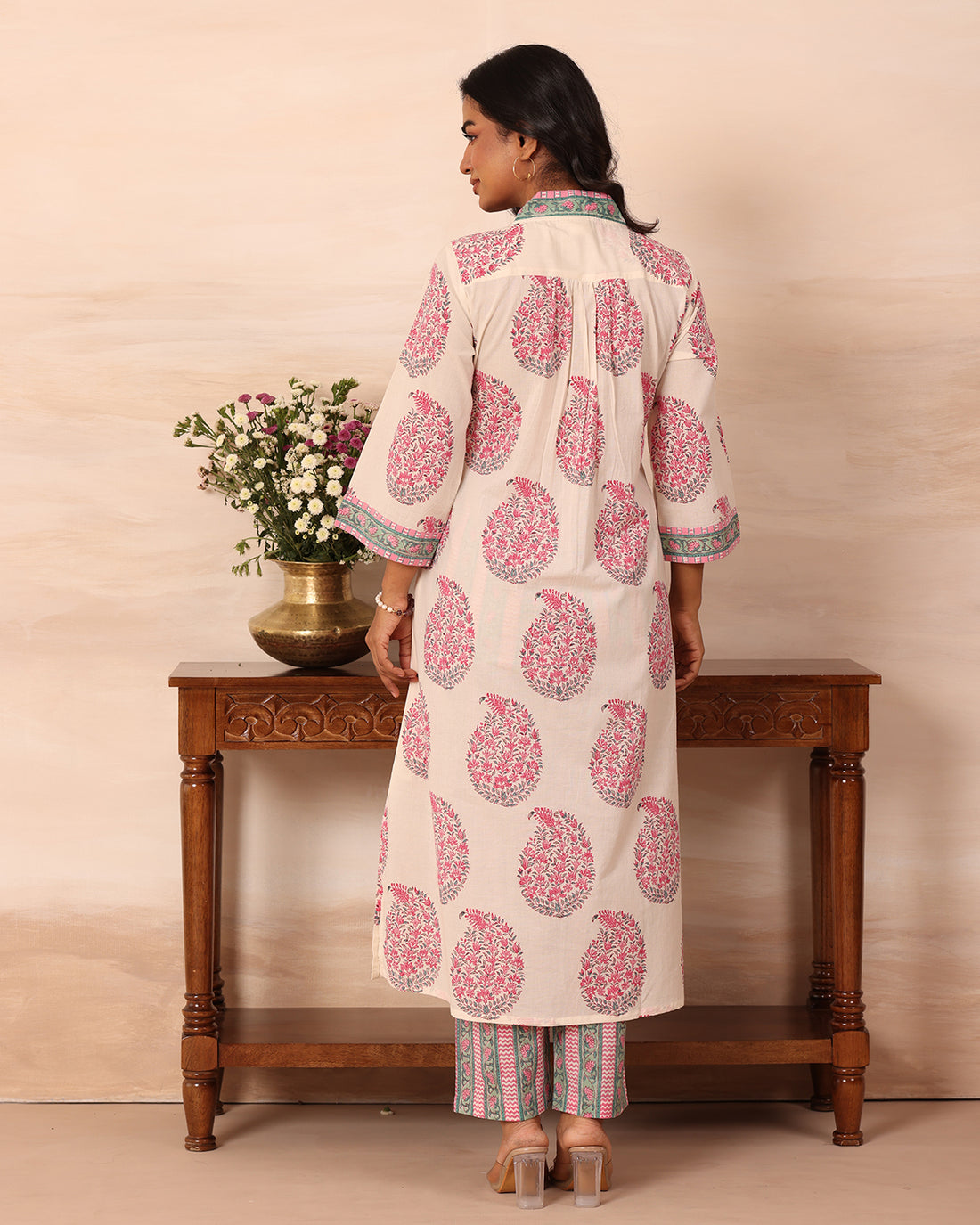 Keri buta printed straight kurta